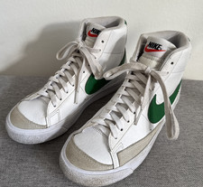 NIKE HI-TOP SNEAKERS  ~~  WHITE WITH GREEN FLASH  ~~  UK SIZE 5