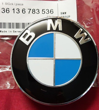 BMW 328i GENUINE WHEEL CENTER