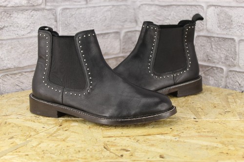 Black leather studded - black, detail