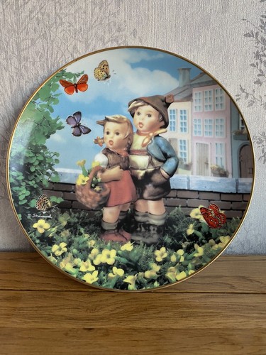 Hummel surprise danbury - hummel, "surprise"