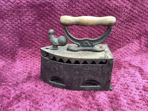 Antique vintage sad - vintage, iron