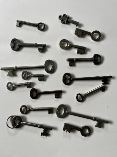 Vintage iron barrel - vintage, key