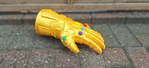 Printed infinity gauntlet - printed,