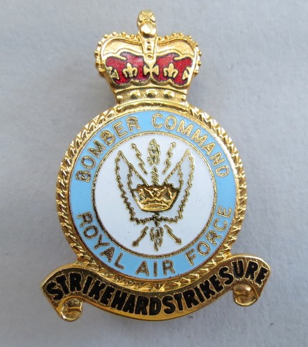 Enamel pin badge royal - enamel,