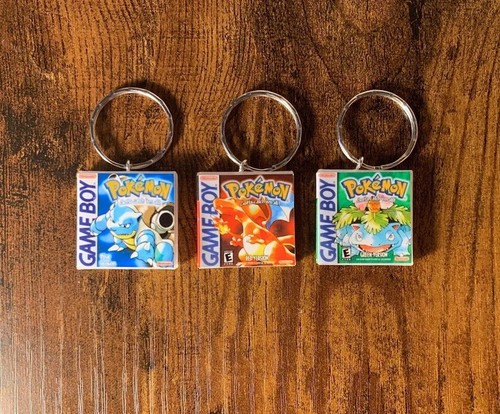 Gameboy game keyring - game, pokémon