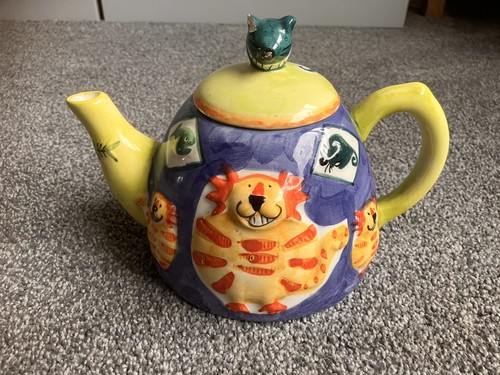 Novelty vintage rayware teapot - rayware,