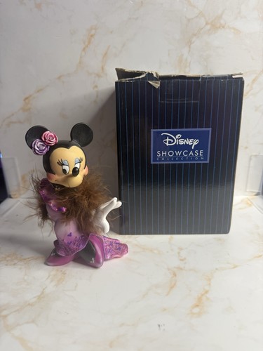 Disney showcase collection - disney,