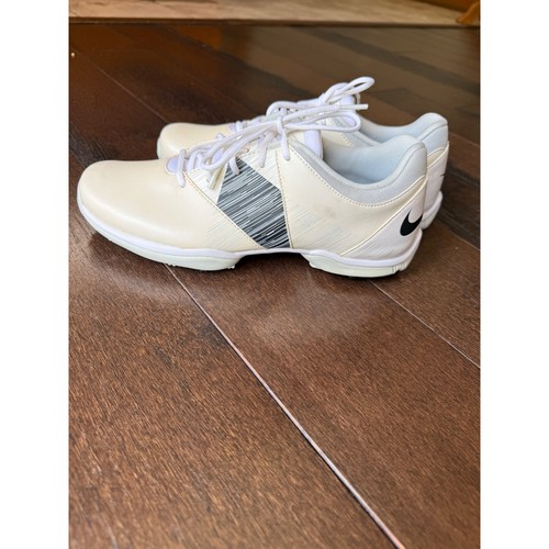 Nike delight classic - v, womens