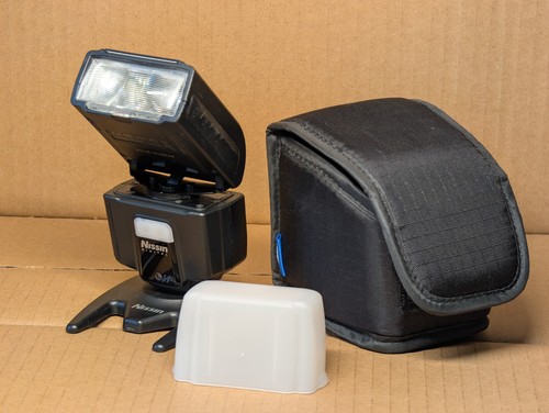 Nissin i40 flashgun - i40, for