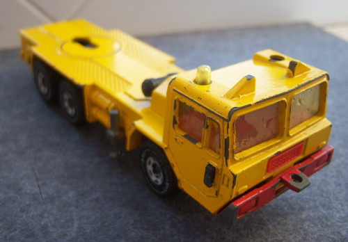 Siku faun crane truck base - crane,