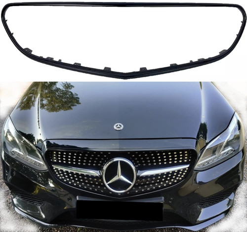 Front surround moulding black - surround,