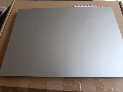 Asus zenbook oled - 14,