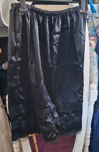 Ladies black satin half - black,