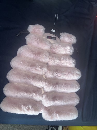 Gorgeous pink girls - , faux