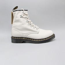 Dr. Martens 1460 Hardware