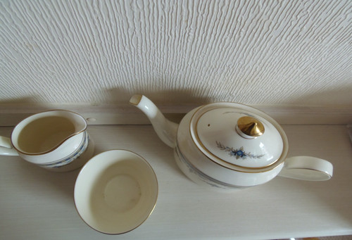 Minton grasmere tea - minton, milk