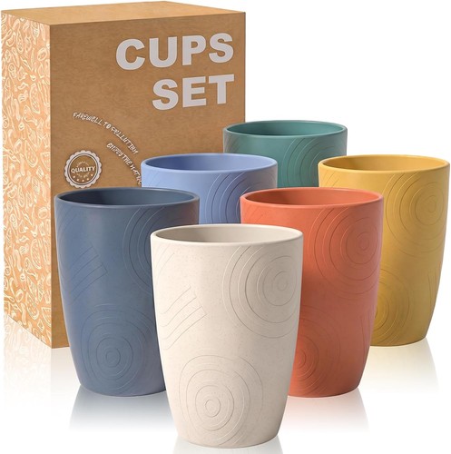 Set reusable plastic cups - of,