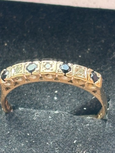 9ct yellow gold - yellow, sapphire