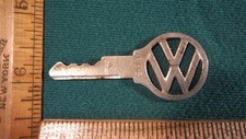 CF24 VW Bug KEY Vntag