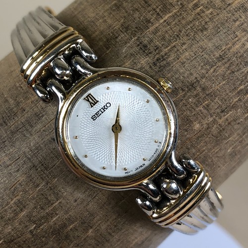 Vintage seiko women v400 - seiko,