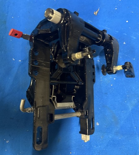 Transom clamp bracket 40hp - clamp,