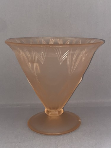 Stunning jazzy art deco - stunning, pink