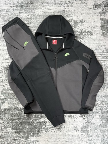 Nike tech fleece tracksuit