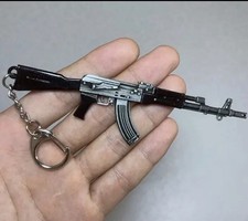 Mini Assault Rifle Gun Shaped Keyring Premium Keychain Gift UK