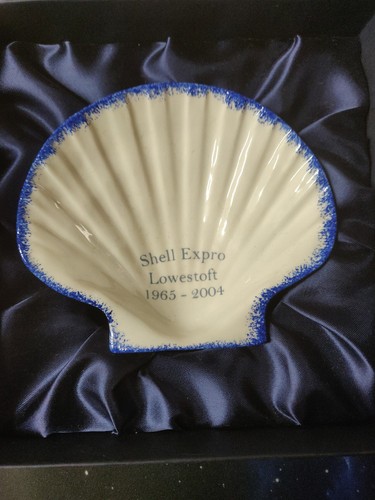 Lowestoft porcelain 2000 shell - porcelain,