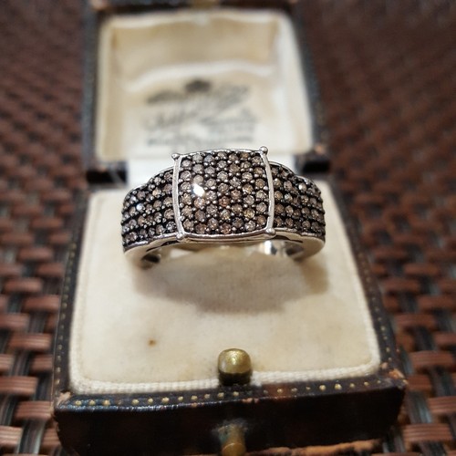 Champagne diamonds ring - champagne,