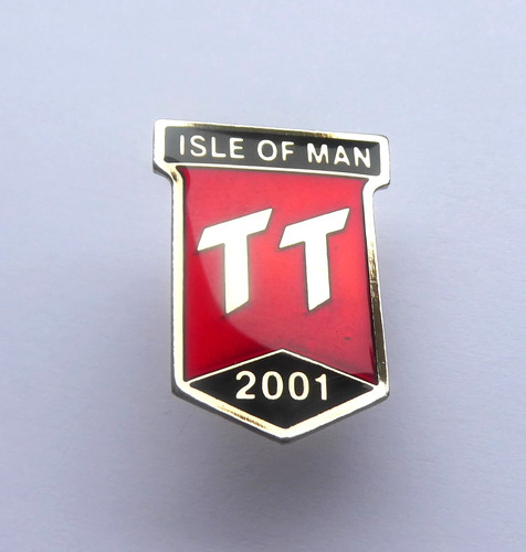 2001 isle man badge - isle, tt