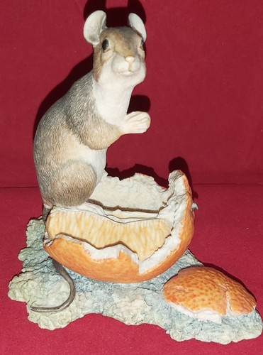 Border fine arts mouse - border, in