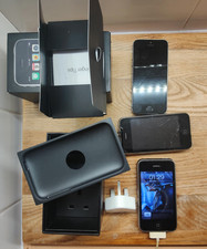 Job Lot of 3 Apple iPhones –