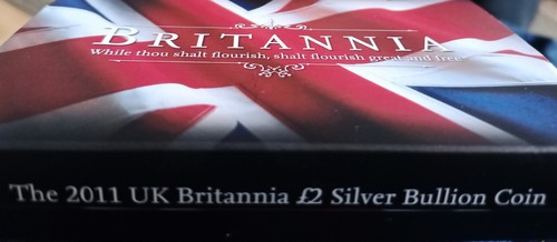 The royal mint 2011 queen - royal,