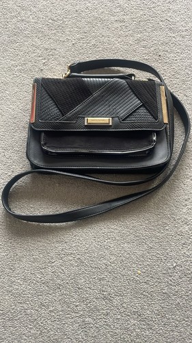 Hand bag river - hand,