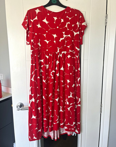Phase eight red white floral - phase,