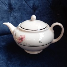 RETRO 1980s JOHNSON BROTHERS SUMMERFIELDS TEA POT