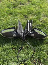 VW Golf MK5 - Power Folding Wing Mirrors With Puddle Lights - Black