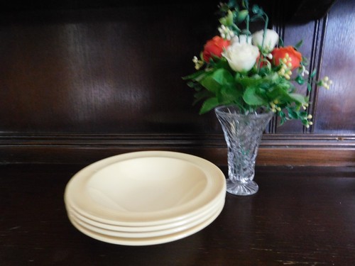 Wood ware jasmine - ware, yellow