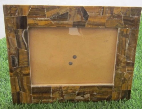 Tiger eye gemstone picture - tiger,