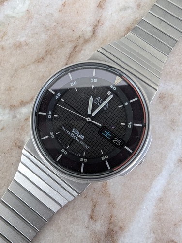 Vintage 1985 seiko alba - vintage, solar