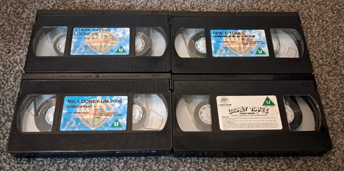 Looney tunes space - space,