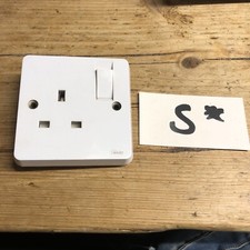 Tenby  Glacier Vintage 1Gang 13A 250V Single Switched Socket. New old stock