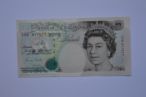 Gill banknote b357 five - £5,
