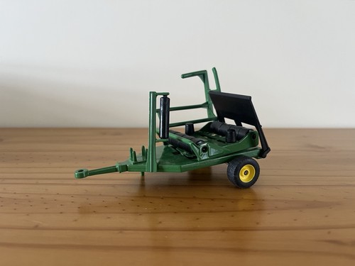 Siku 2266 green bale - siku,