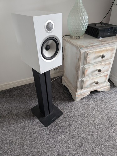 Bowers and wilkins 706 - and,