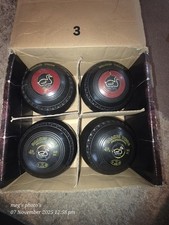 Drakes Pride Professional Lawn Bowls size 4 Heavy