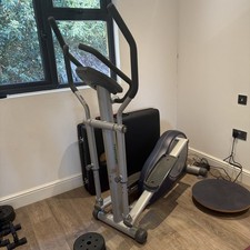 Tunturi C60 cross trainer fully functional 