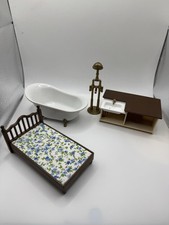 Sylvanian Families Courtyard Home Gift Set – Spares Bundle