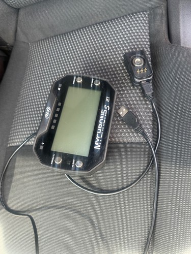 Mychron with charger and - 5s,